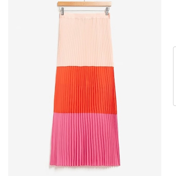 NWT Express High Waisted Pleated MIDI Skirt - Picture 1 of 7